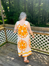 Load image into Gallery viewer, One-of-a-Kind: Sunburst Quilt Top Turnaround Tank (M/L)