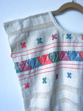 Load image into Gallery viewer, One-of-a-Kind: Vintage Huipil Boxy Top (M)