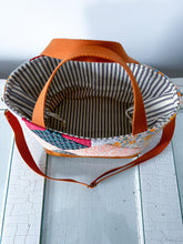 Load image into Gallery viewer, One-of-a-Kind: Aunt Eliza’s Star Floral Project Bag (with detachable strap)