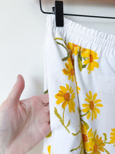 Load image into Gallery viewer, One-of-a-Kind: Vintage Yellow Daisy Tablecloth Easy Pant (S/M)