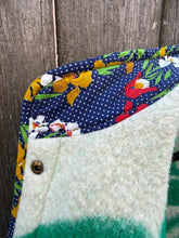 Load image into Gallery viewer, One-of-a-Kind: Green Ukrainian Blanket Flora Jacket (M)
