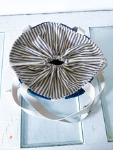 Load image into Gallery viewer, One-of-a-Kind: Bear Paw Project Bag (with detachable strap)