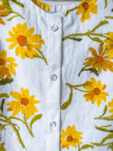 Load image into Gallery viewer, One-of-a-Kind: Vintage Black Eyed Susan Tablecloth Pearl Snap Tank (S)