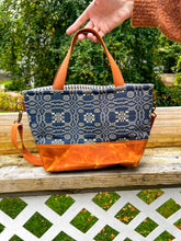 Load image into Gallery viewer, One-of-a-Kind: Coverlet Project Bag (with detachable strap)
