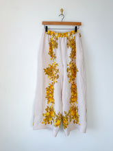 Load image into Gallery viewer, One-of-a-Kind: Vintage Linen Tablecloth Easy Pant (S)
