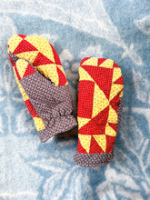 Load image into Gallery viewer, One-of-a-Kind: Union Square Quilt Mittens (L)
