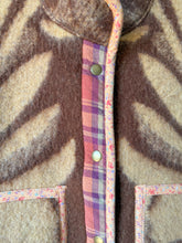 Load image into Gallery viewer, One-of-a-Kind: Tan Floral Floral Ukrainian Blanket Flora Jacket (S)
