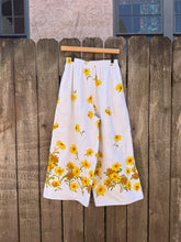 Load image into Gallery viewer, One-of-a-Kind: Vintage Yellow Daisy Tablecloth Easy Pant (S)

