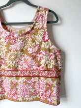 Load image into Gallery viewer, One-of-a-Kind: April Cornell Tablecloth Turnaround Tank (M)
