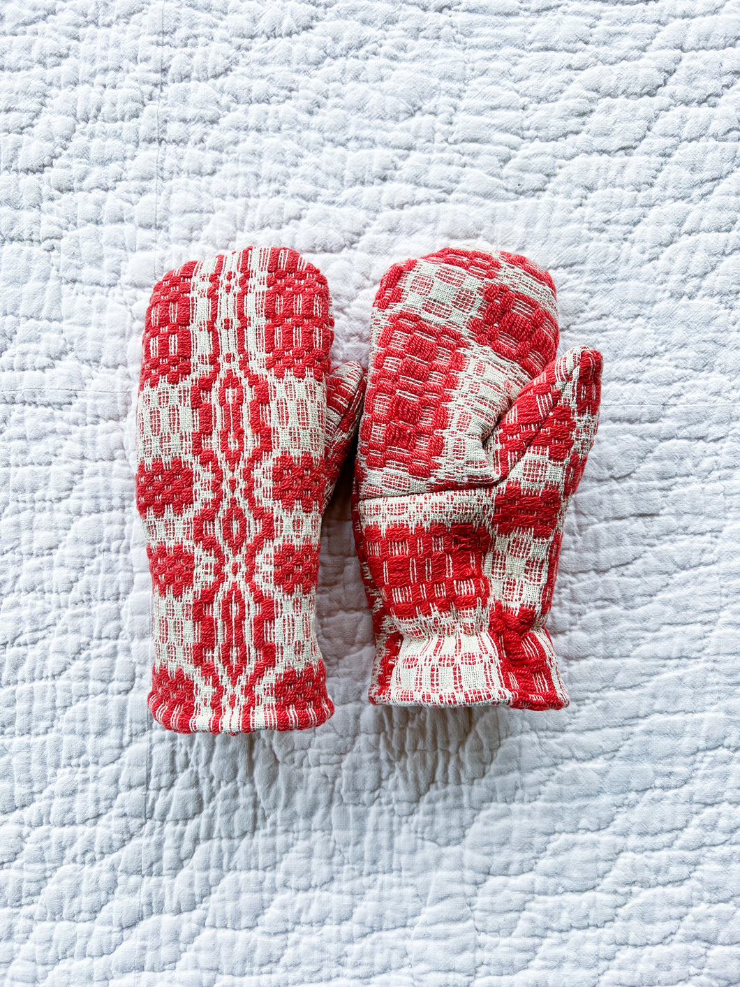 One-of-a-Kind: Coverlet Mittens (S)