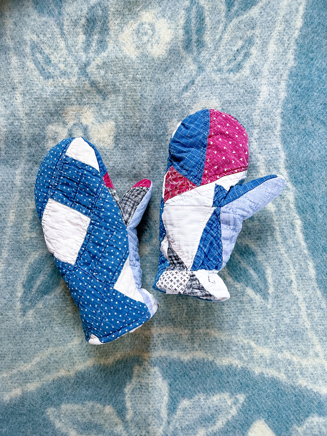 One-of-a-Kind: Indigo Churn Dash Quilt Mittens (M)