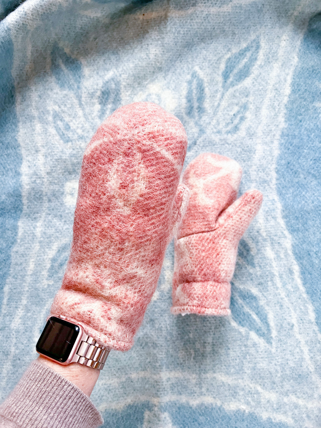 One-of-a-Kind: Orr Health Wool Blanket Mittens (S)