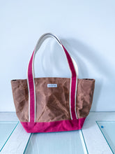 Load image into Gallery viewer, One-of-a-Kind: Tumbling Star Boat Tote
