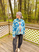 Load image into Gallery viewer, One-of-a-Kind: Folk Floral Ukrainian Blanket Flora Jacket (M)
