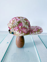 Load image into Gallery viewer, One-of-a-Kind: April Cornell Vintage Tablecloth 5 Panel Hat
