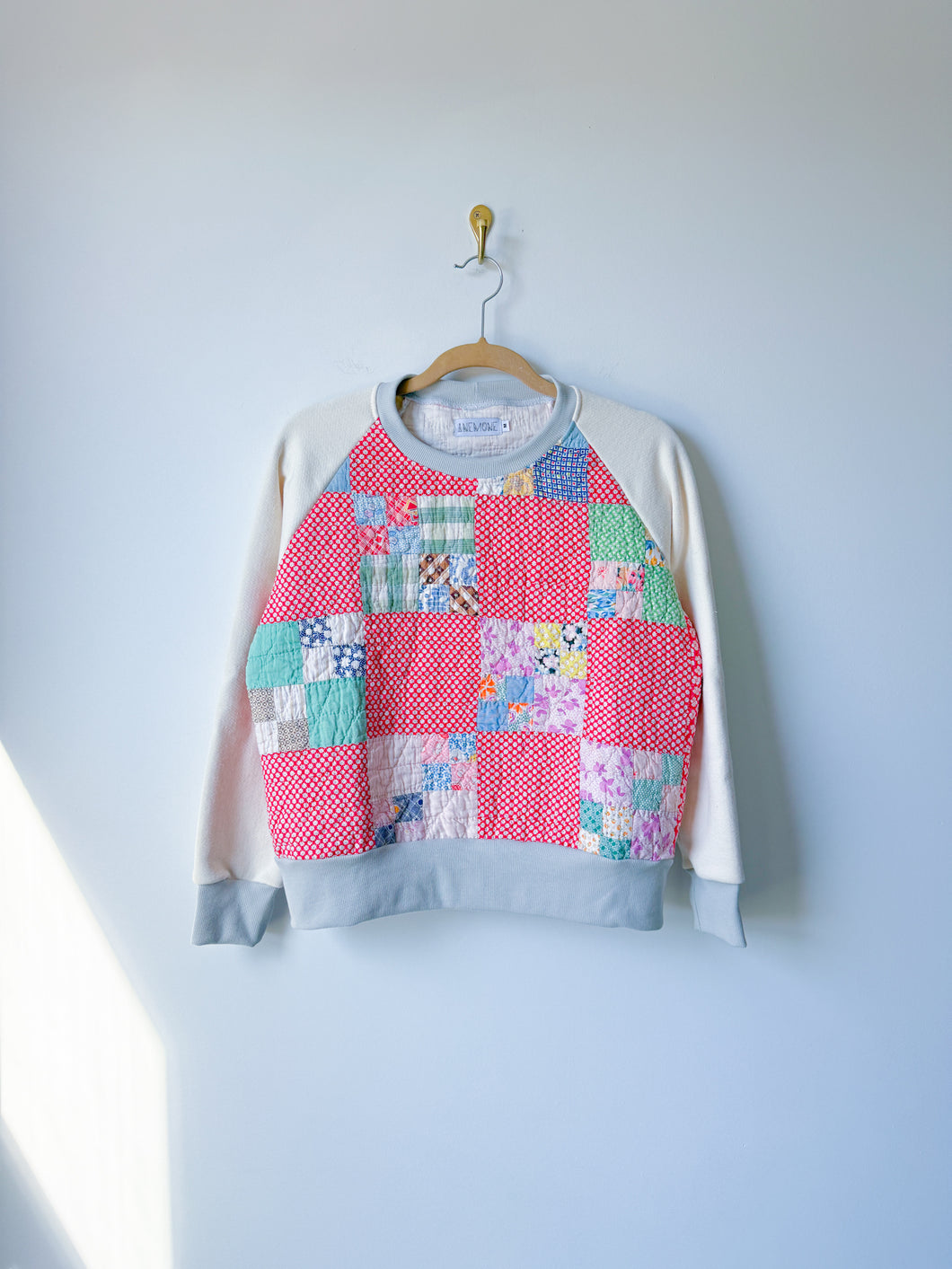 One-of-a-Kind: Four Patch Raglan Pullover (M)