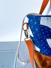 Load image into Gallery viewer, One-of-a-Kind: Indigo Drunkard’s Path Project Bag (with detachable strap)
