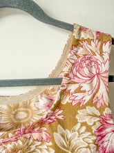 Load image into Gallery viewer, One-of-a-Kind: April Cornell Tablecloth Turnaround Tank (M)
